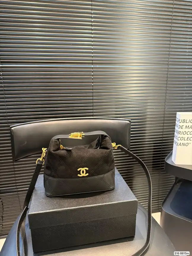 Top-handle bag 0043 - product photo 1